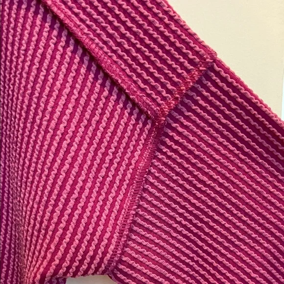 Zenana NWT plum V-Neck long sleeve ribbed hi/lo hem tunic - Picture 8 of 11